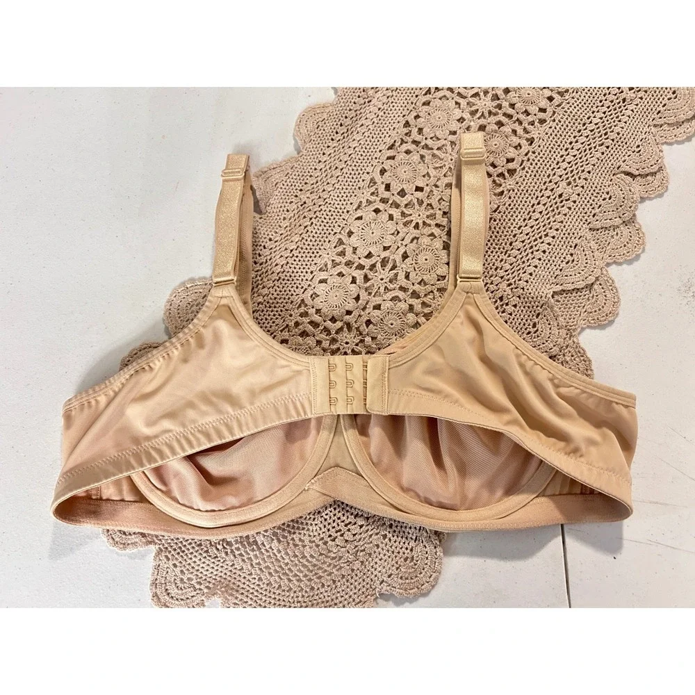 Beige Underwire Unlined Bra 42C Nude Adjustable Straps Hook Eye Closure‎